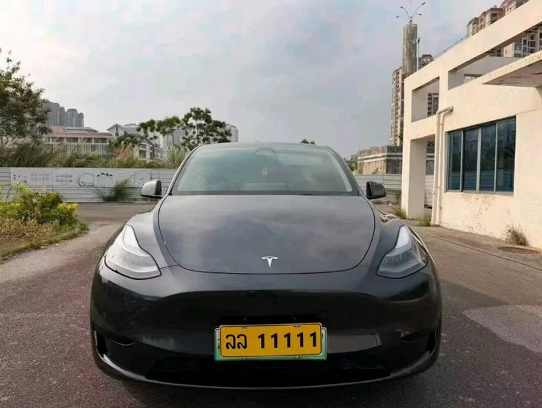 24年特斯拉Model Y