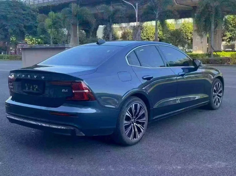 沃尔沃S60L 驾驶室