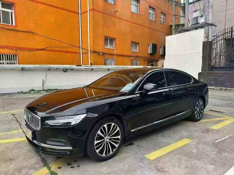 沃尔沃S90 正面外观二