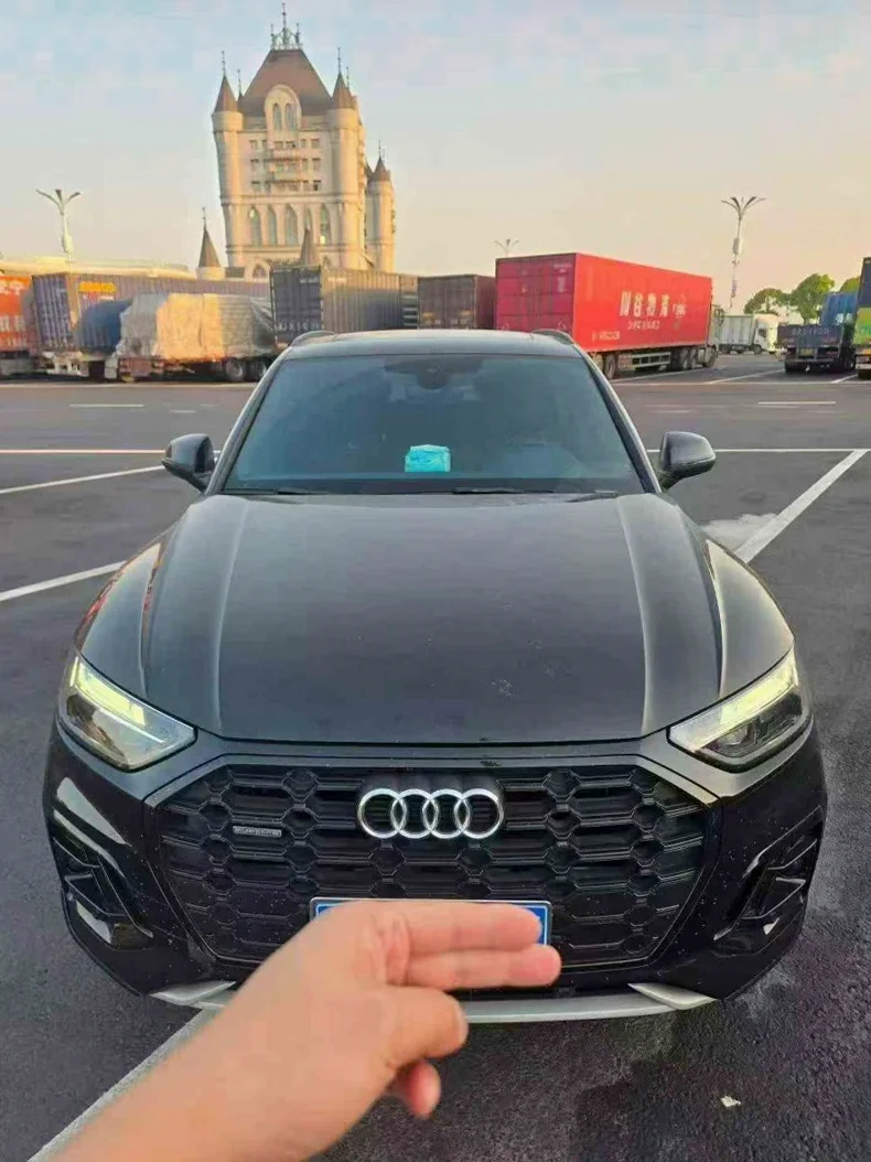25年奥迪Q5L四驱豪华动感型