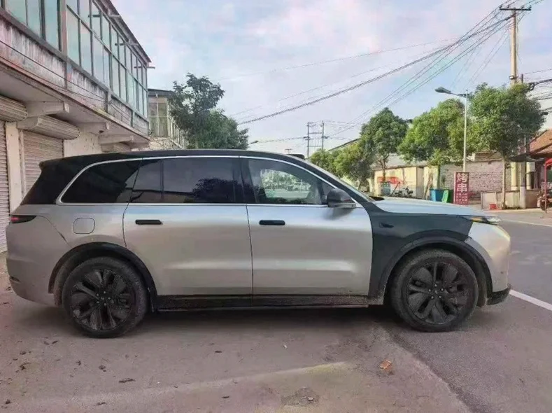 理想L9 后面外观一