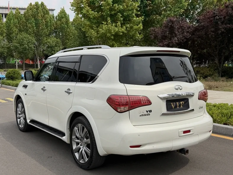 英菲尼迪QX56 正面外观三