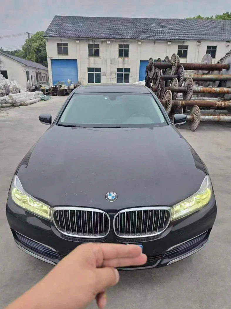16年宝马730Li 领先型