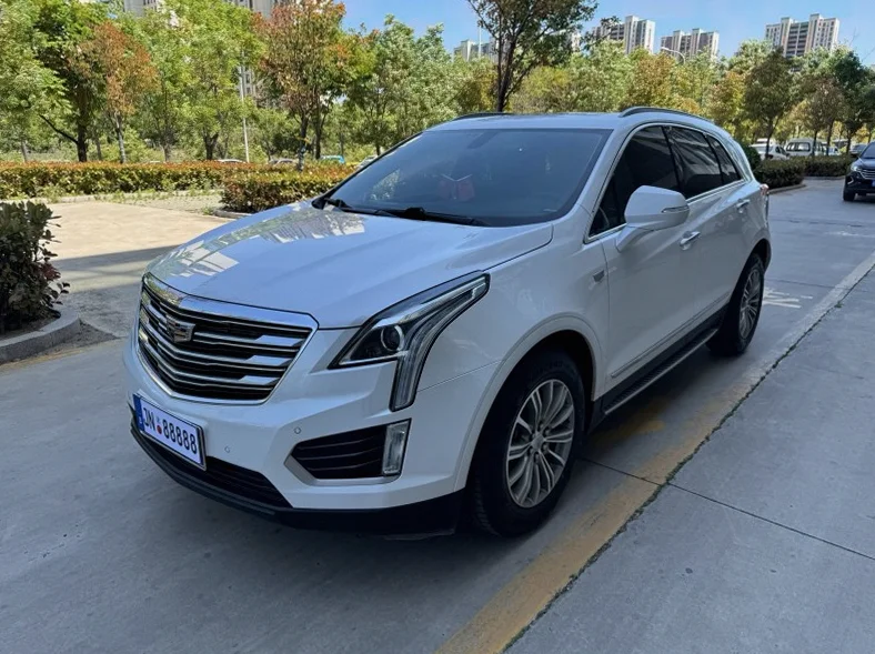 凯迪拉克XT5 正面外观二
