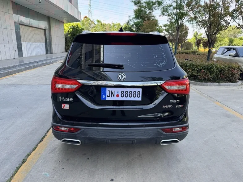 风光东风 后面外观一