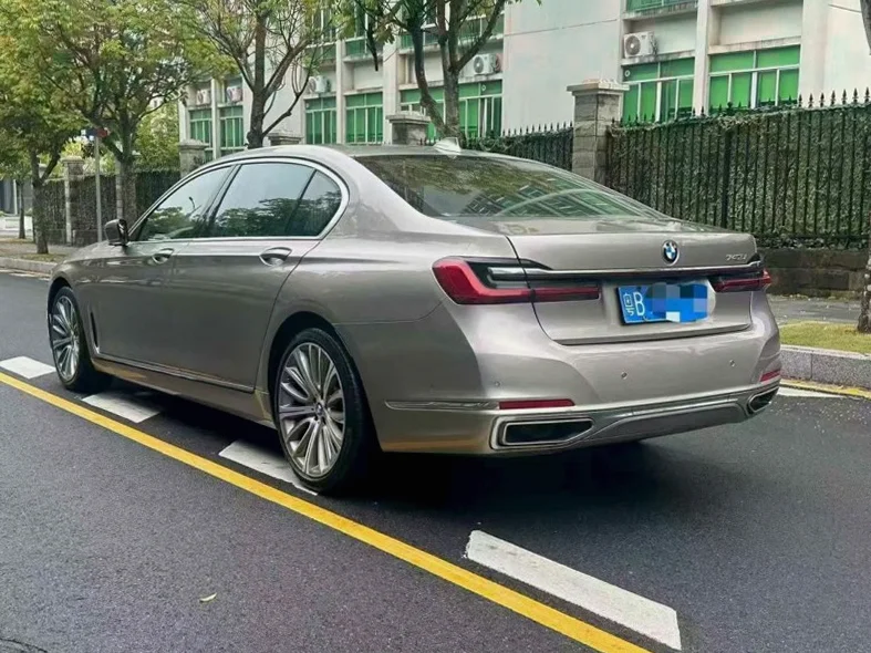 宝马7系 内饰后排