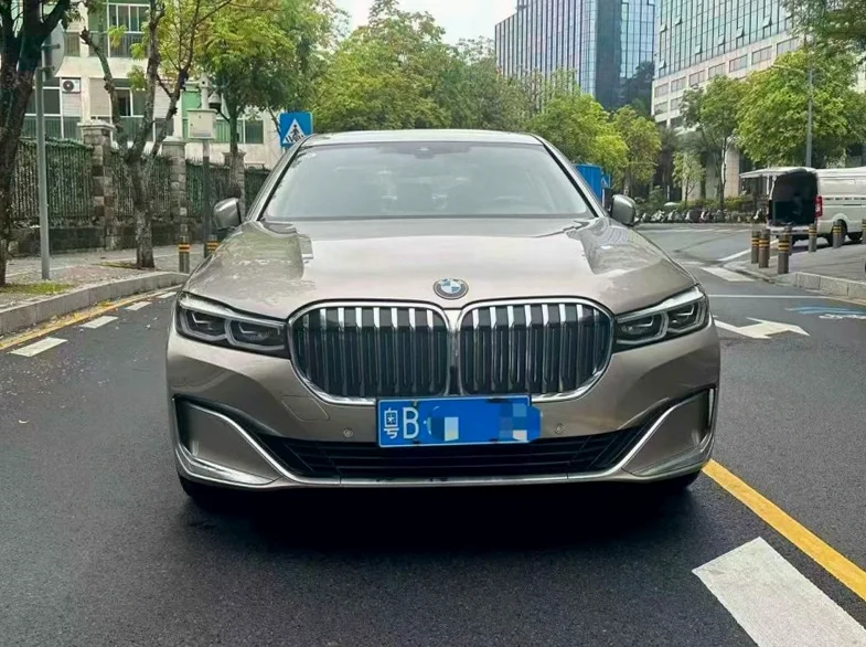 21年宝马740Li尊享型M运动