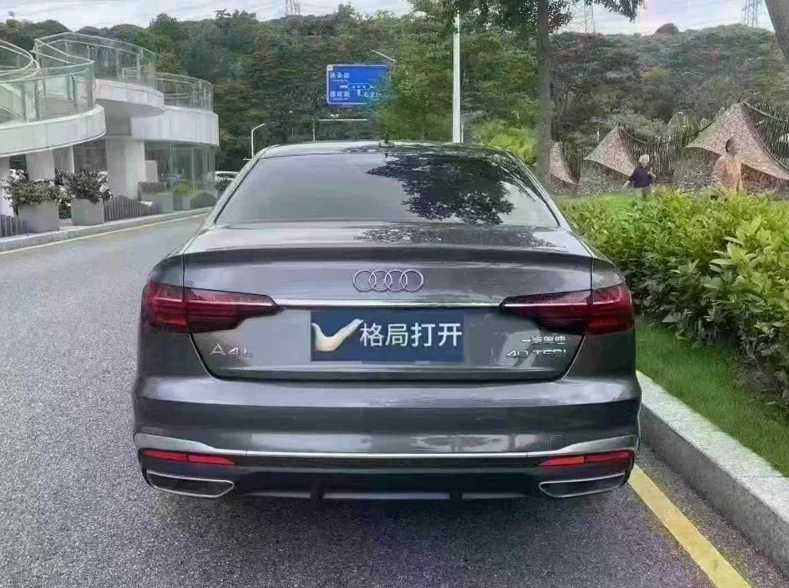 奥迪A4L 驾驶室