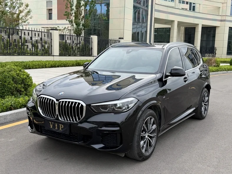宝马X5 后面外观三