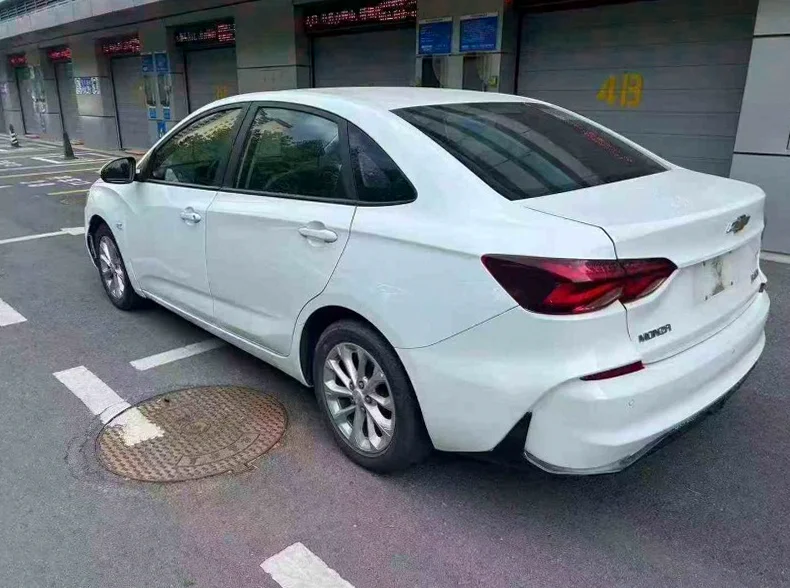 雪佛兰科鲁泽 后面外观三
