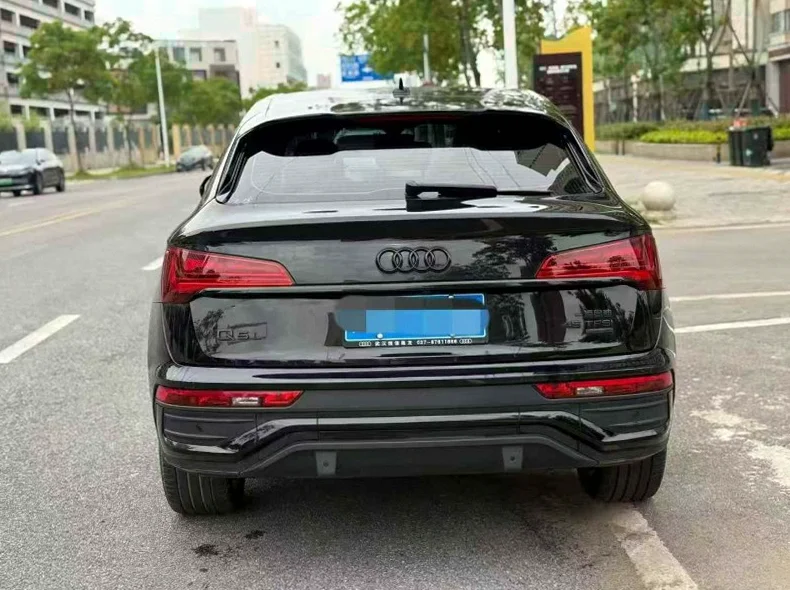 奥迪Q5 后面外观三