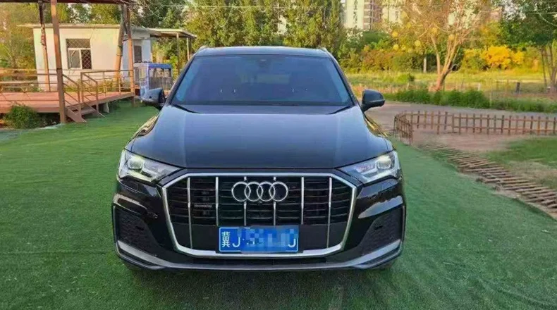 23年奥迪Q7 45 TFSI Quattro S运动型