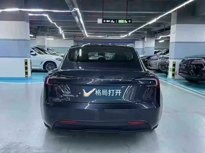 特斯拉MODEL 驾驶室