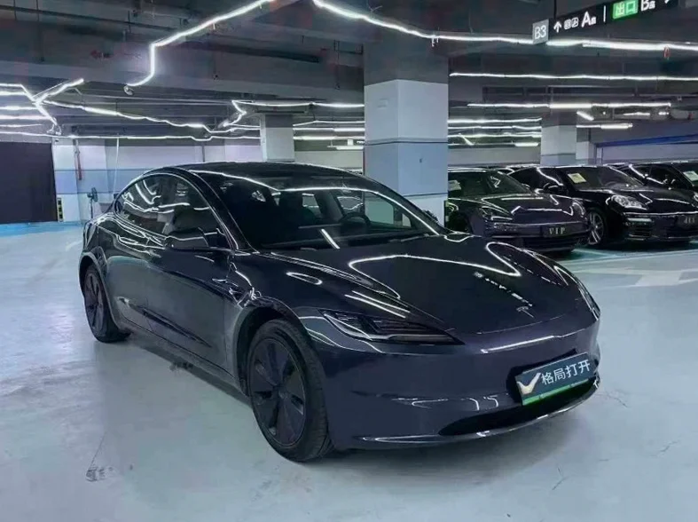 特斯拉MODEL 正面外观二