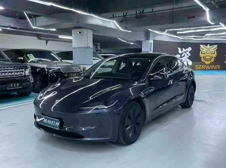 特斯拉MODEL 正面外观三