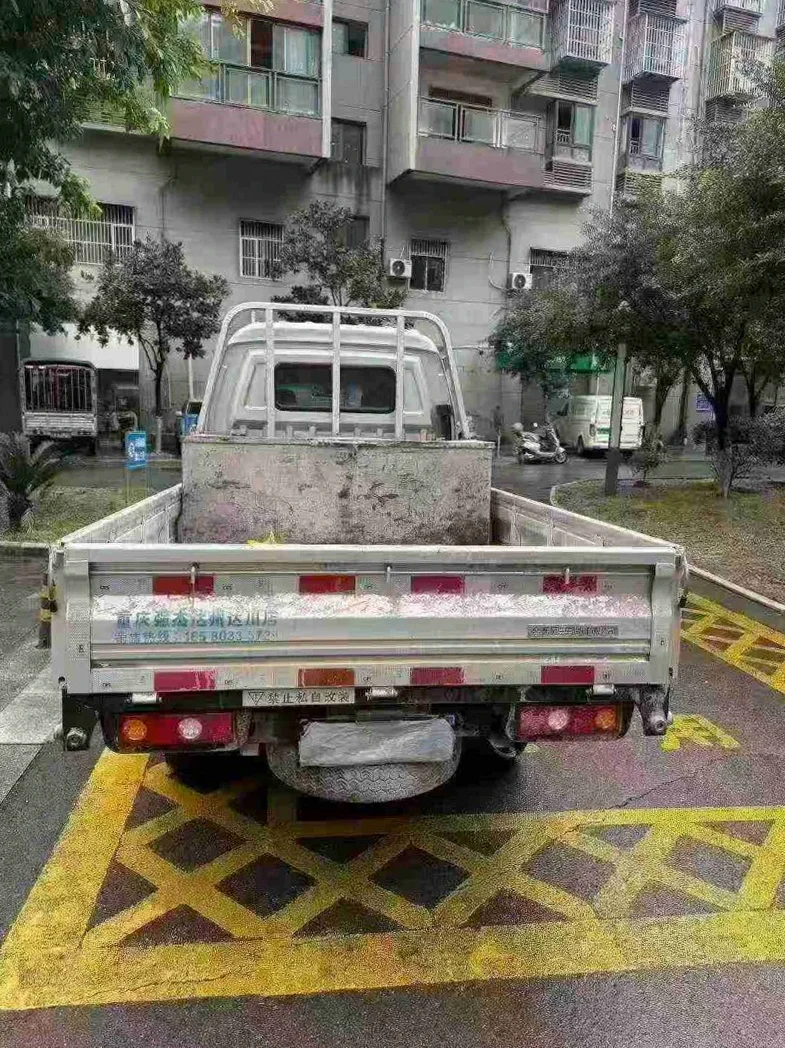 小康东风 后面外观三