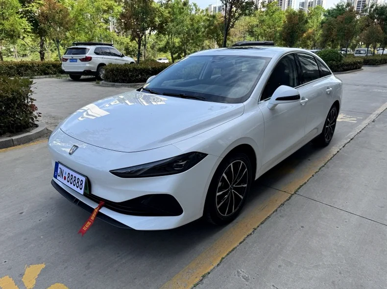 荣威D7 后面外观二