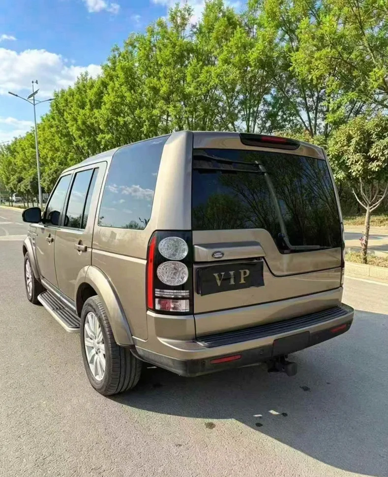 路虎发现 驾驶室