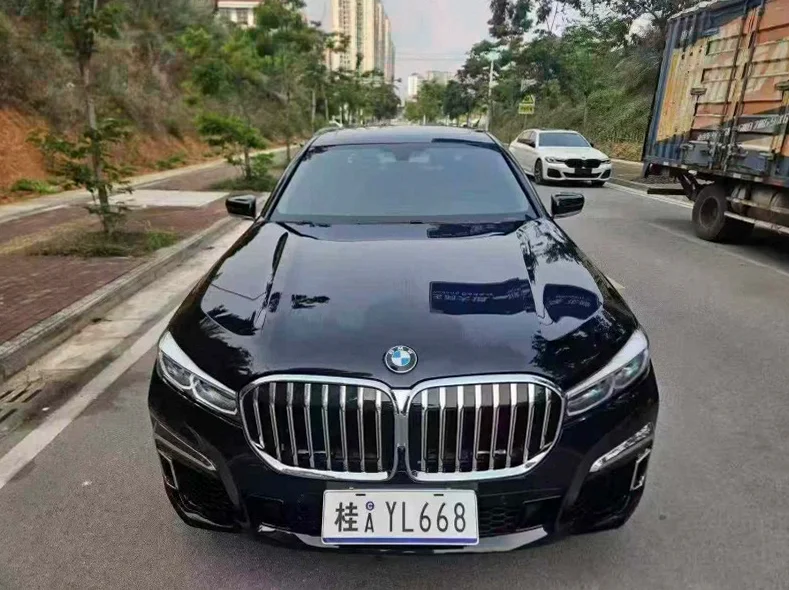 17年宝马730Li 豪华型