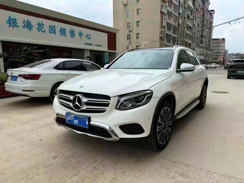 奔驰GLC 正面外观二