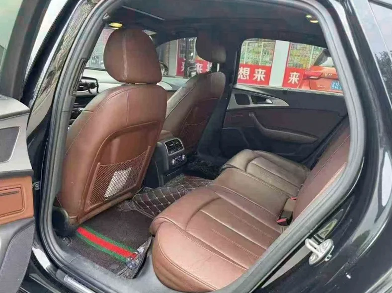 奥迪A6L 内饰前排