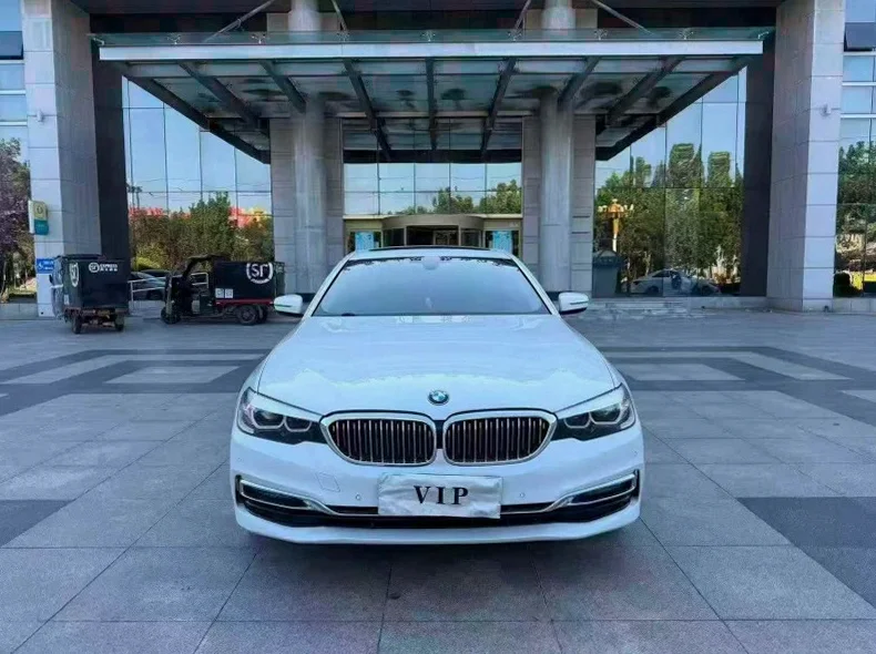 19年宝马525 高配