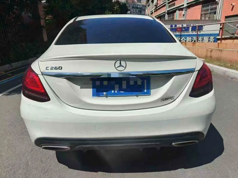 奔驰C 后面外观三