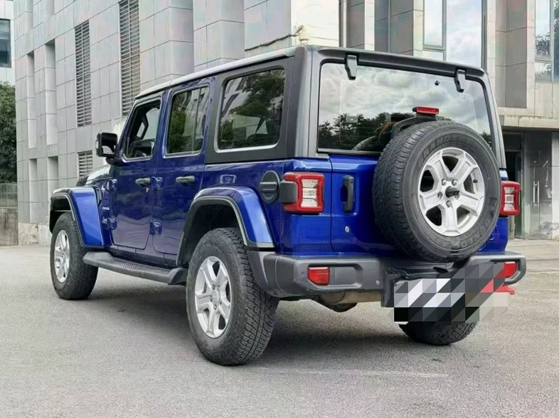Jeep牧马人 驾驶室