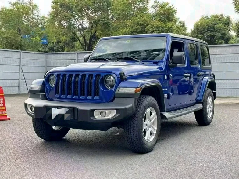 Jeep牧马人 正面外观二