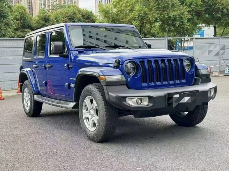 Jeep牧马人 正面外观三