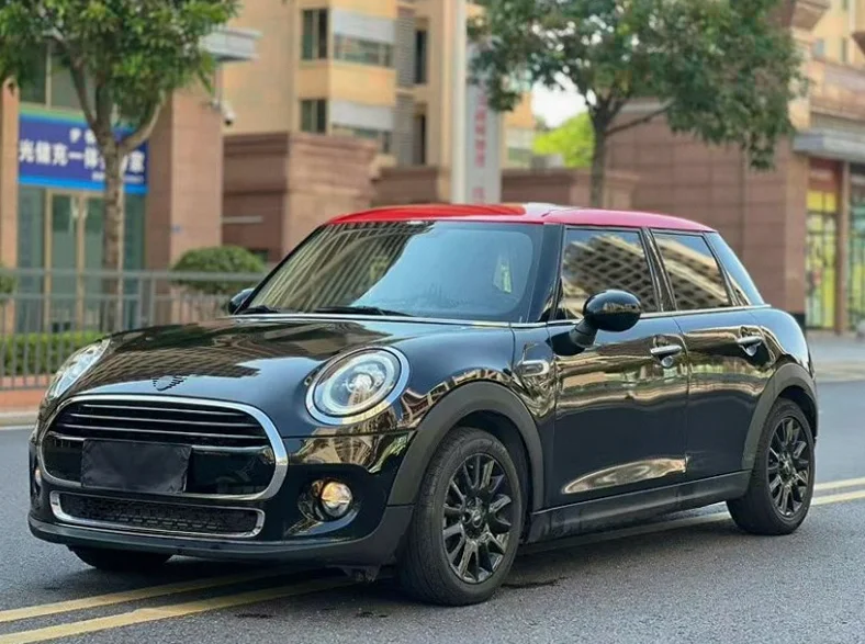 MINICooper 正面外观三