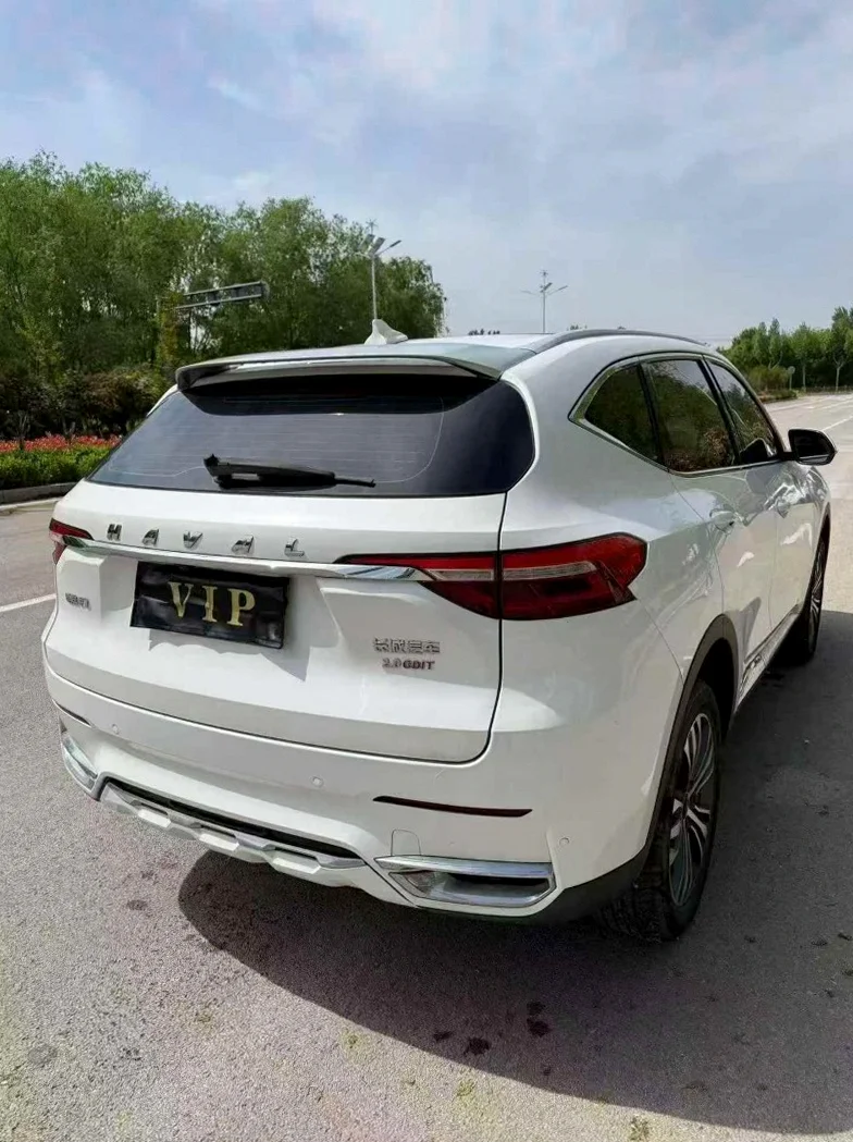 哈弗F7 驾驶室