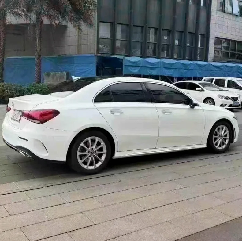 奔驰A 内饰前排