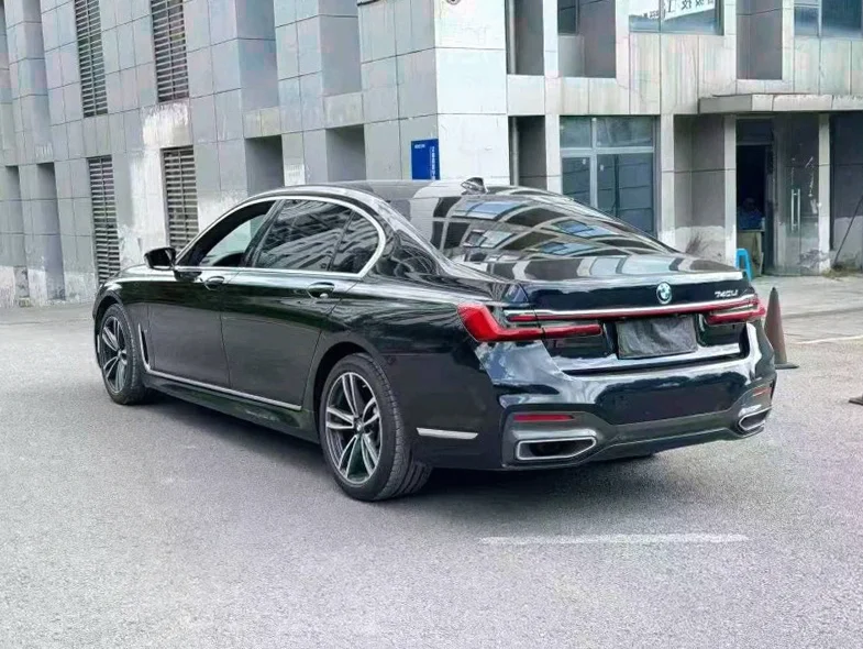 宝马7系 驾驶室