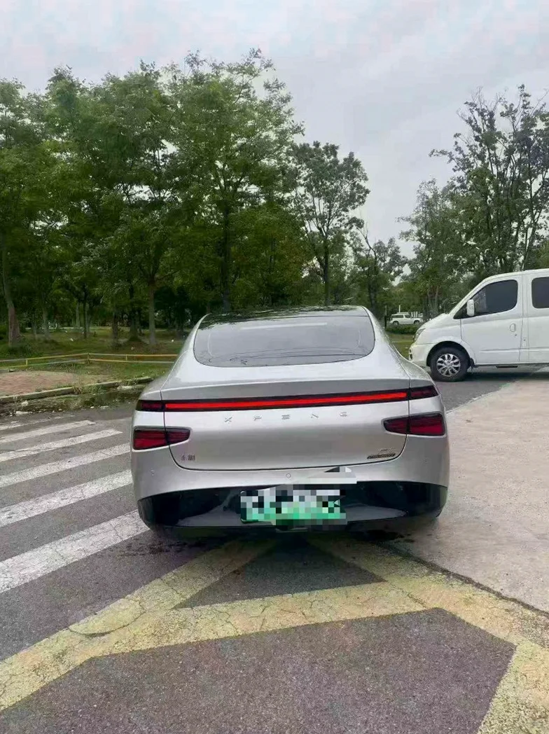 小鹏汽车p7 驾驶室