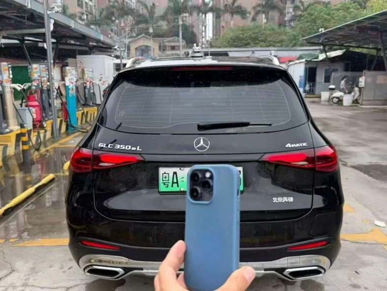 奔驰GLC 驾驶室