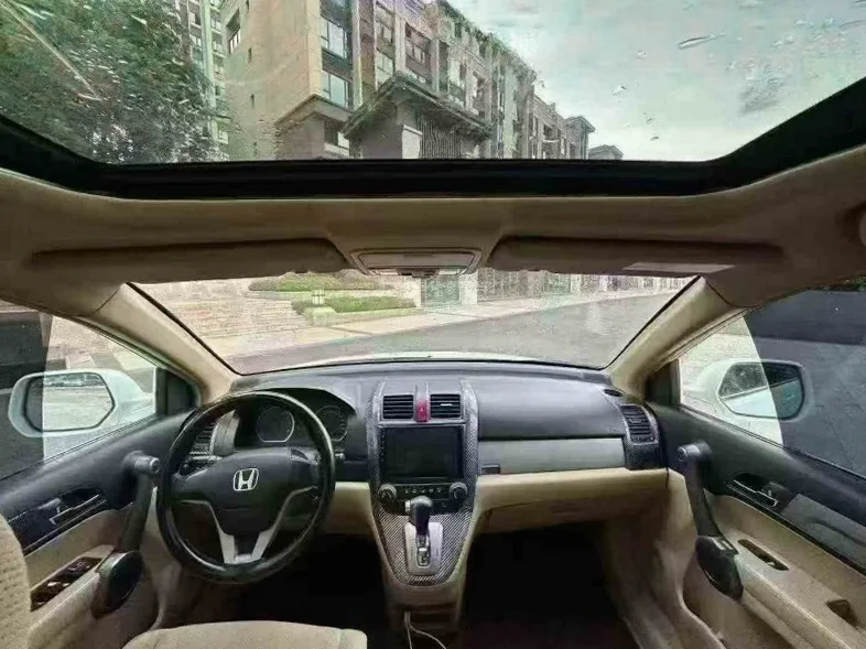 本田CRV 后面外观一