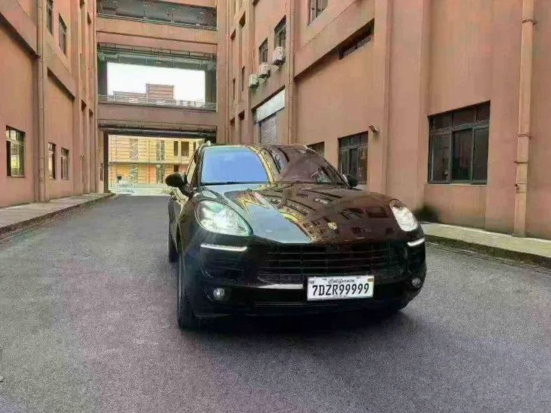 保时捷Macan 正面外观二