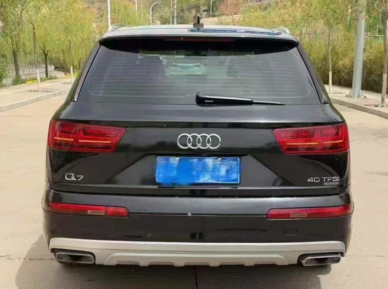 奥迪Q7 驾驶室