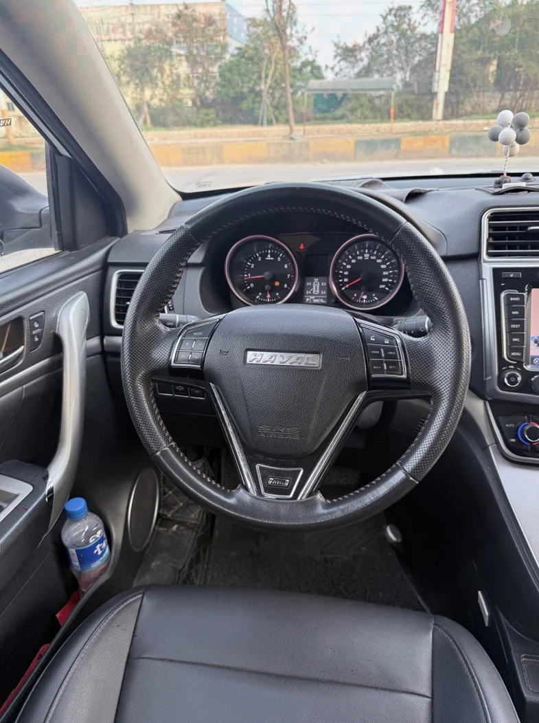 哈弗M6 后面外观三