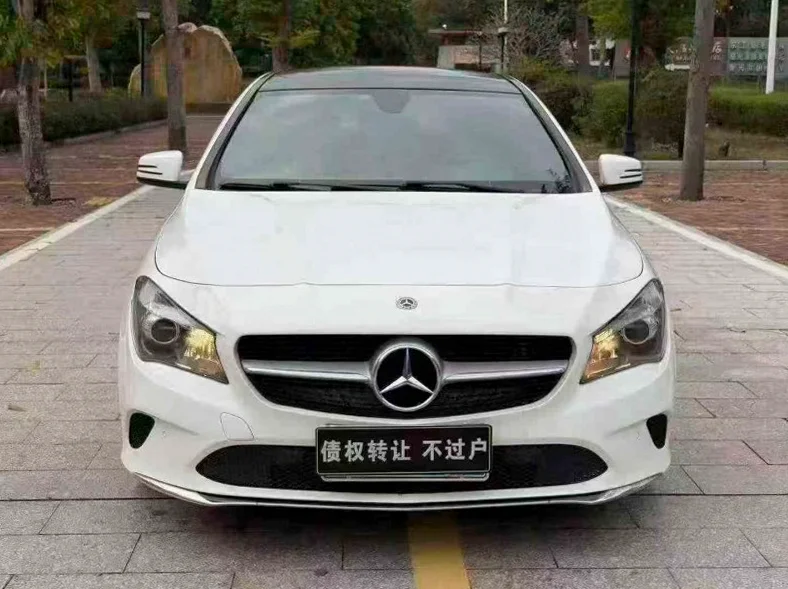 19年奔驰CLA200时尚版