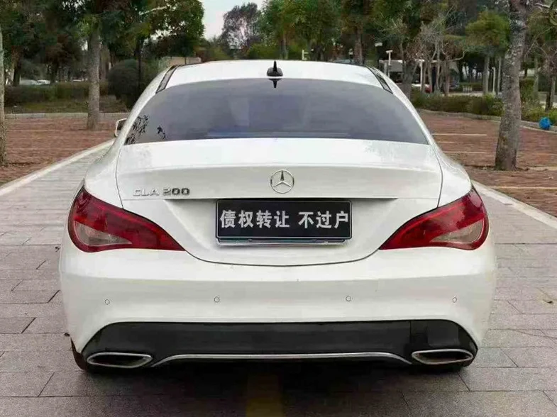 奔驰CLA 驾驶室