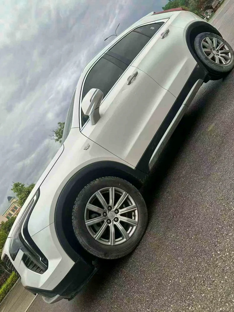 凯迪拉克XT4 正面外观二