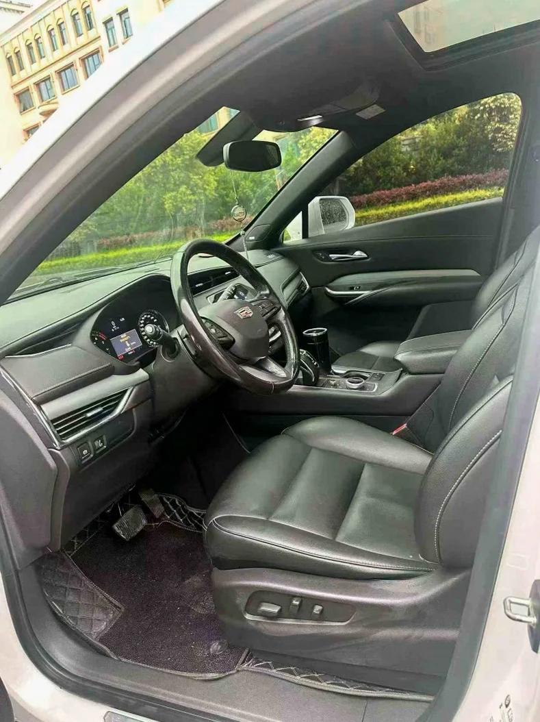 凯迪拉克XT4 后面外观二