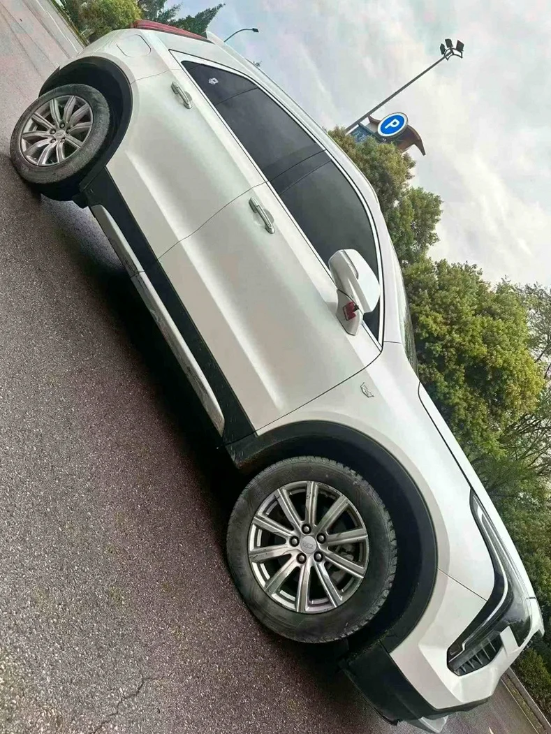 凯迪拉克XT4 正面外观三