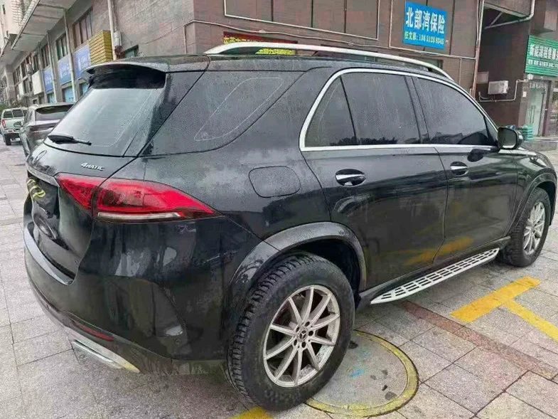 奔驰GLC 内饰后排