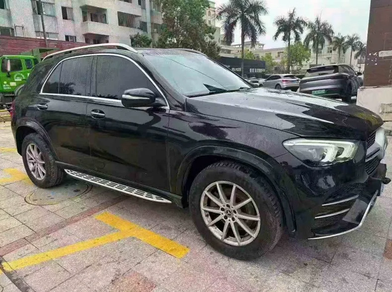 奔驰GLC 正面外观二