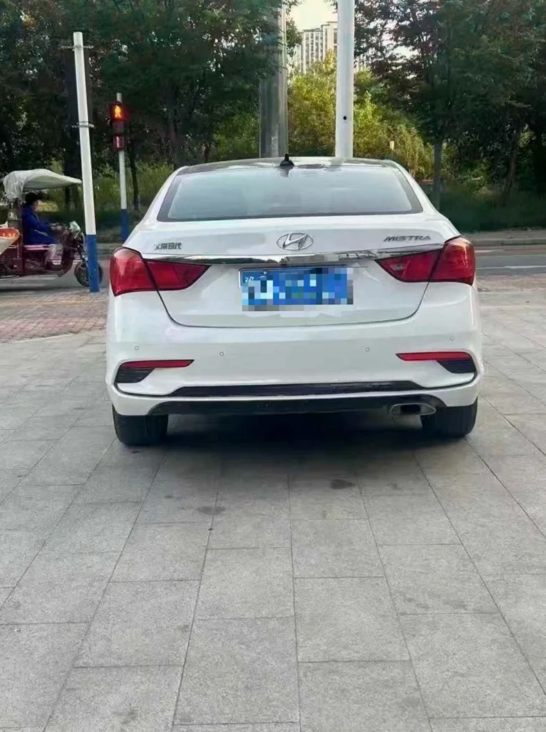 现代名图 内饰前排