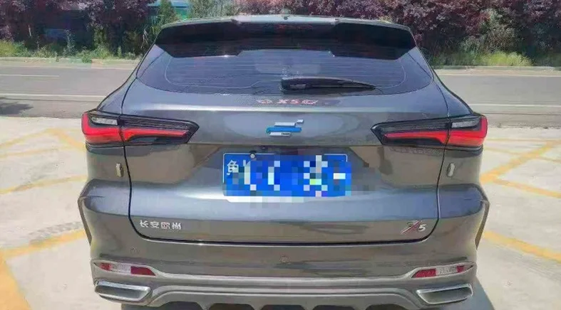 长安汽车欧尚 驾驶室