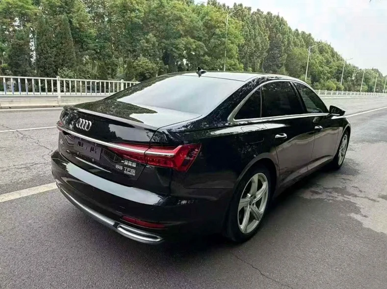 奥迪A6L 后面外观二